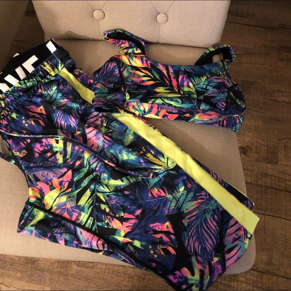 SPORT LEGGINS AND TOP ,  XS size